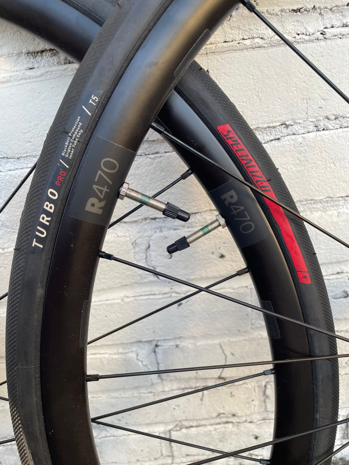 DT Swiss R470 new take-off wheelset with Specialized Turbo Pro T5 tires, cassette and disc rotors